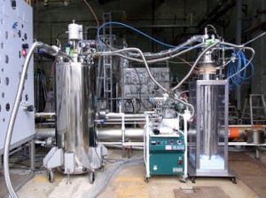 九大など、新開発の超電導ポンプを用いて常圧での液体水素の移送に成功