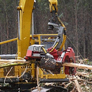 コマツ、スウェーデンの林業機械アタッチメントメーカーを買収