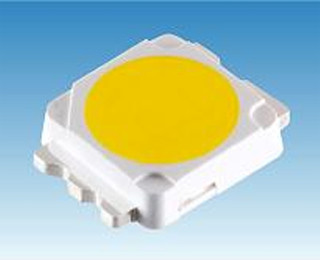 東芝、GaN-on-Si LED素子を採用した照明用白色LEDを発表