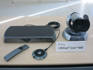 ライフサイズ・コミュニケーションズ、Lync2013に対応のビデオ会議システム