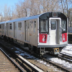 川崎重工、ニューヨーク市交通局に新型地下鉄電車「R188」を納入