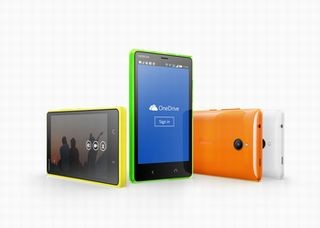 米Microsoft、Nokia買収後初のAndroid端末を発表