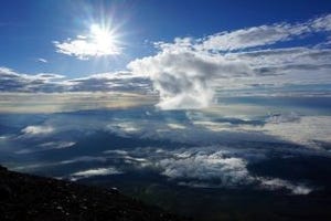 KDDIが富士山で取り組む「環境」と「エリア」、2つの"保全"