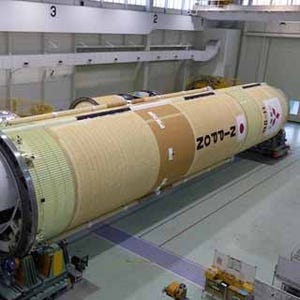 H-IIBロケット6号機がプレス公開 - 交換用バッテリ等を宇宙ステーションへ運ぶ