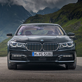 BMW、新ハイブリッドモデル「740e iPerformance」の注文受付を開始
