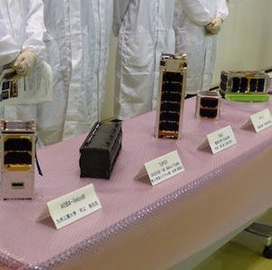 JAXAがHTV6搭載の超小型衛星7機を公開 - 強化した新型放出機構を初使用