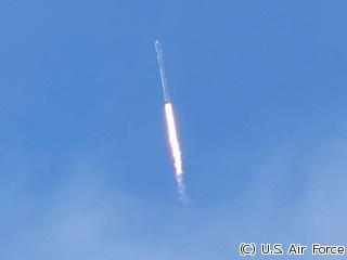 米スペースX、初の台湾製の地球観測衛星を打ち上げ - ロケットの回収も成功