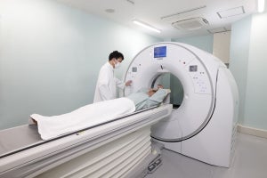 キヤノンなど、フォトンカウンティング検出器を搭載したX線CTの臨床研究を開始
