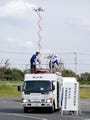 NTTドコモの災害対策 - 衛星通信を利用した基地局車などを公開
