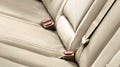 日産、安全対策を強化 - 新シートベルト導入