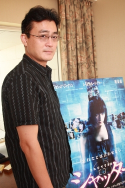 幽霊のイメージを変えたかった - 落合正幸監督に聞く『シャッター』の舞台裏
