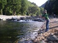 渓流で楽しむスポーツ! - フライフィッシングでマス釣りに挑戦