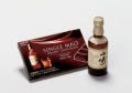 サントリー「山崎12年」のチョコレートとミニチュア瓶セットを発売