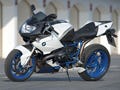 BMW、ハイパフォーマンス モーターサイクル「HP2 Sport」を発売