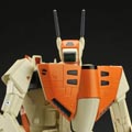 『超時空要塞マクロス』、ミンメイと輝が乗る「VF-1D」の完全変形モデル