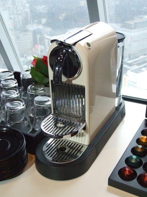 ネスプレッソ Nespresso コーヒーメーカー C110 容赦