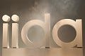 デザイナーと暮らしをデザイン - auの新ブランド「iida」が登場