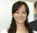 牧瀬里穂が笑顔で女優業に復帰 - NHKの社会派ドラマ『再生の町』