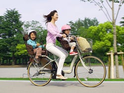 ヤマハ 幼児2人同乗基準適合の電動ハイブリッド自転車2モデル マイナビニュース
