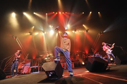 人気バンドaqua Timezの最新ライブに酔いしれる バンド結成初のライブ映像が放送 マイナビニュース