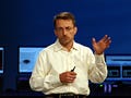 米Intel、大幅な組織変更を発表 - ゲルシンガー氏が退職