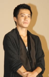 小栗旬 柴本幸との 泣き 演技対決で負けず嫌いな一面披露 Tajomaru マイナビニュース