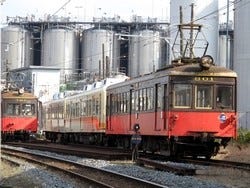 銚子電鉄が新車準備中 - 元京王電鉄2010系の伊予鉄道800系を譲受、搬入完了