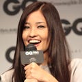 女神・黒木メイサに三谷幸喜もウットリ - GQ Men of the Year 2009