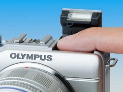 軽くなったミラーレス機 Olympus Pen Lite E Pl1 を試す 1 マイナビニュース