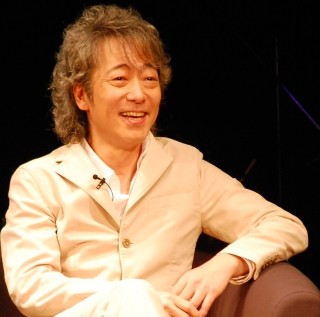 佐野元春「"リア充"って素敵な言葉だなって」 デビュー30周年ライブを敢行