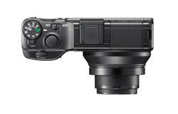 リコー、ユニット交換式カメラ「GXR」用の高倍率ズームレンズ搭載「P10