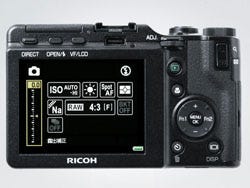 リコー「GXR」第3のユニット「RICOH LENS P10 28-300mm F3.5-5.6 VC