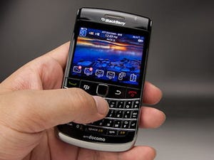 「BlackBerry Bold 9700」徹底解説!! 【前編】コンパクトなのに使いやすい - 端末デザインの特徴をチェック!!
