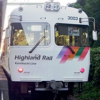 心地よい揺れを肴にうまい酒 - 往復2時間の「忘年会電車」でほろ酔い気分