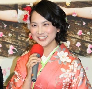 谷村美月、振袖姿で「今年は自分を甘えさせたい」と抱負--『恋する日本語』