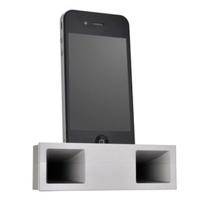 iPhone4内蔵スピーカーの音を約10db増幅-音声増幅スタンド「iHorn」