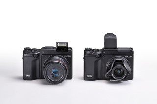 リコー、ユニット交換式カメラシステム「GXR」が独デザイン賞で「金賞」に
