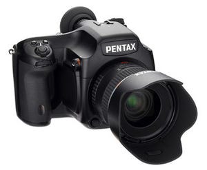 「PENTAX 645D」がベスト プロフェッショナル デジタル一眼レフカメラ受賞