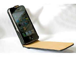 マーユ、縦下開き型のiPhone 4専用クロコダイルケース