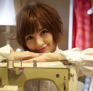 AKB48篠田麻里子が携帯ドラマで初主演 - 「カリスマになった気分です!」