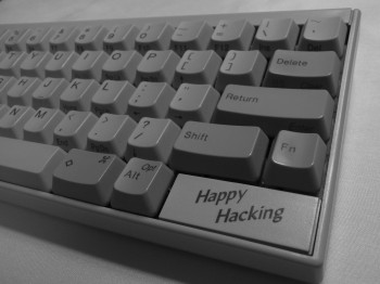 新しいHappy Hacking Keyboardの69キー仕様「Type-S」を試す 新しいHappy Hacking Keyboardの69キー仕様「Type-S」を試す
