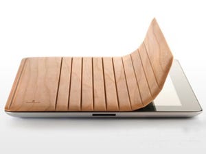 KODAWARI、厚さ3mmの木製iPad 2用カバースタンド「Miniot Cover」