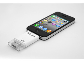 サントラスト、iOS端末に直結可能なUSBメモリ「i-FlashDrive」