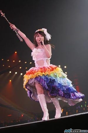 水樹奈々、東京ドームで全力全開! 「NANA MIZUKI LIVE CASTLE 2011」