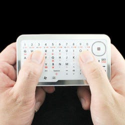 上海問屋 Iphone Ipadに対応した手のひらサイズのbluetoothキーボード マイナビニュース