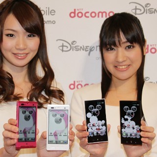 ドコモとディズニーが協業!! 新ブランド「Disney Mobile on docomo」発表