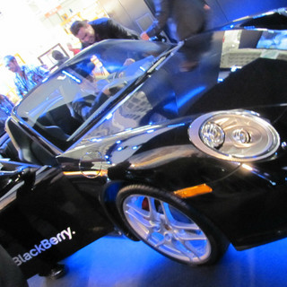 MWC 2012 - 加RIMはQNXベースの車載システムなど最新技術を紹介、PlayBook搭載ポルシェも展示