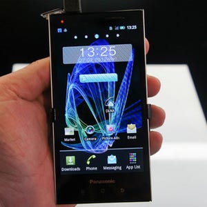 MWC 2012 - パナソニックが新ブランド「ELUGA」公開、欧州向けスマートフォンを提供