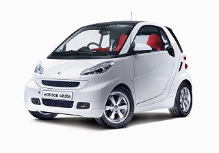 メルセデス・ベンツが真っ白なエクステリアのスマート特別仕様車を発売