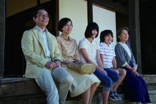水谷豊主演 "相棒"チーム制作の家族ドラマ『HOME 愛しの座敷わらし』試写会